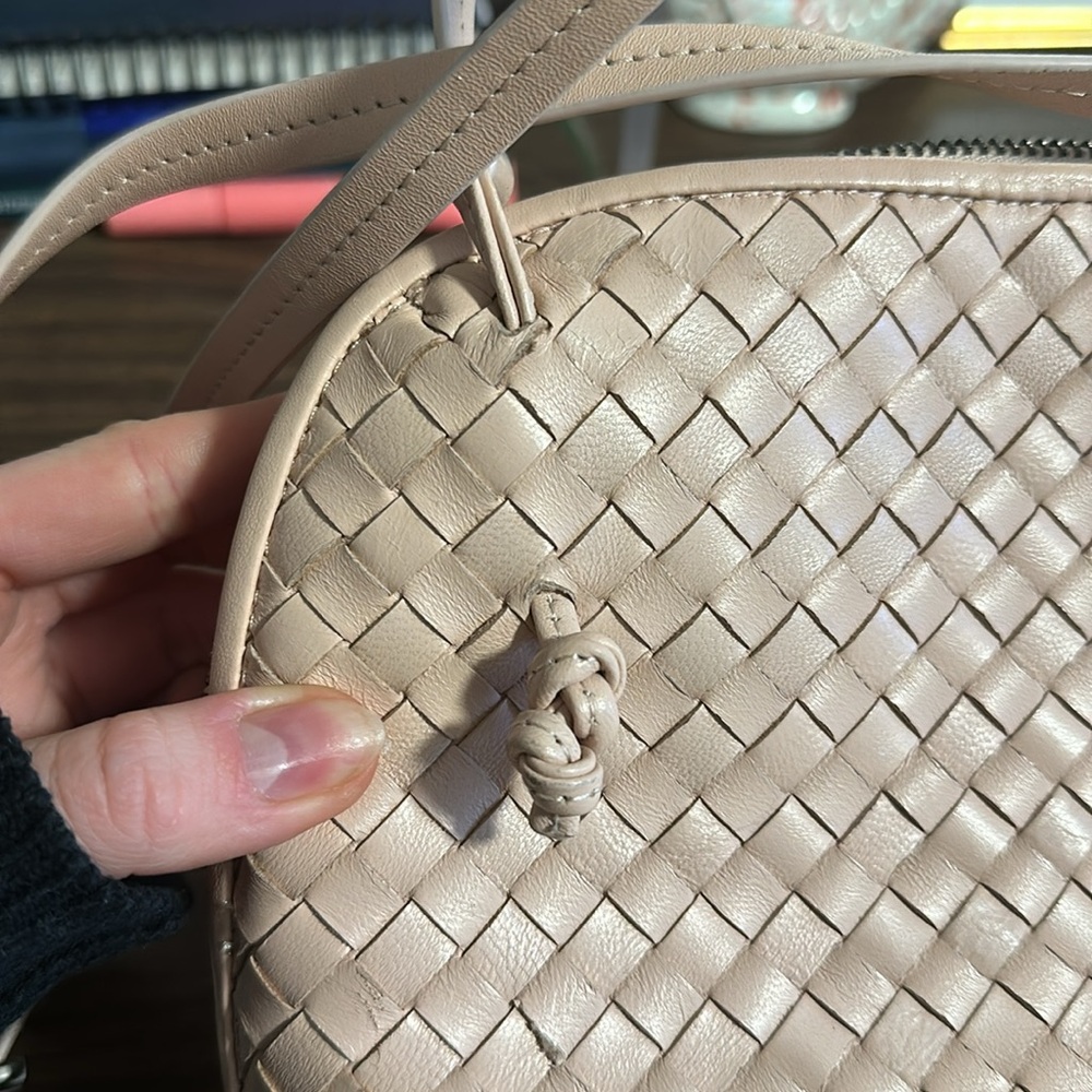 Bottega Veneta Nodini Leather Crossbody Bag - Picture 3 of 9